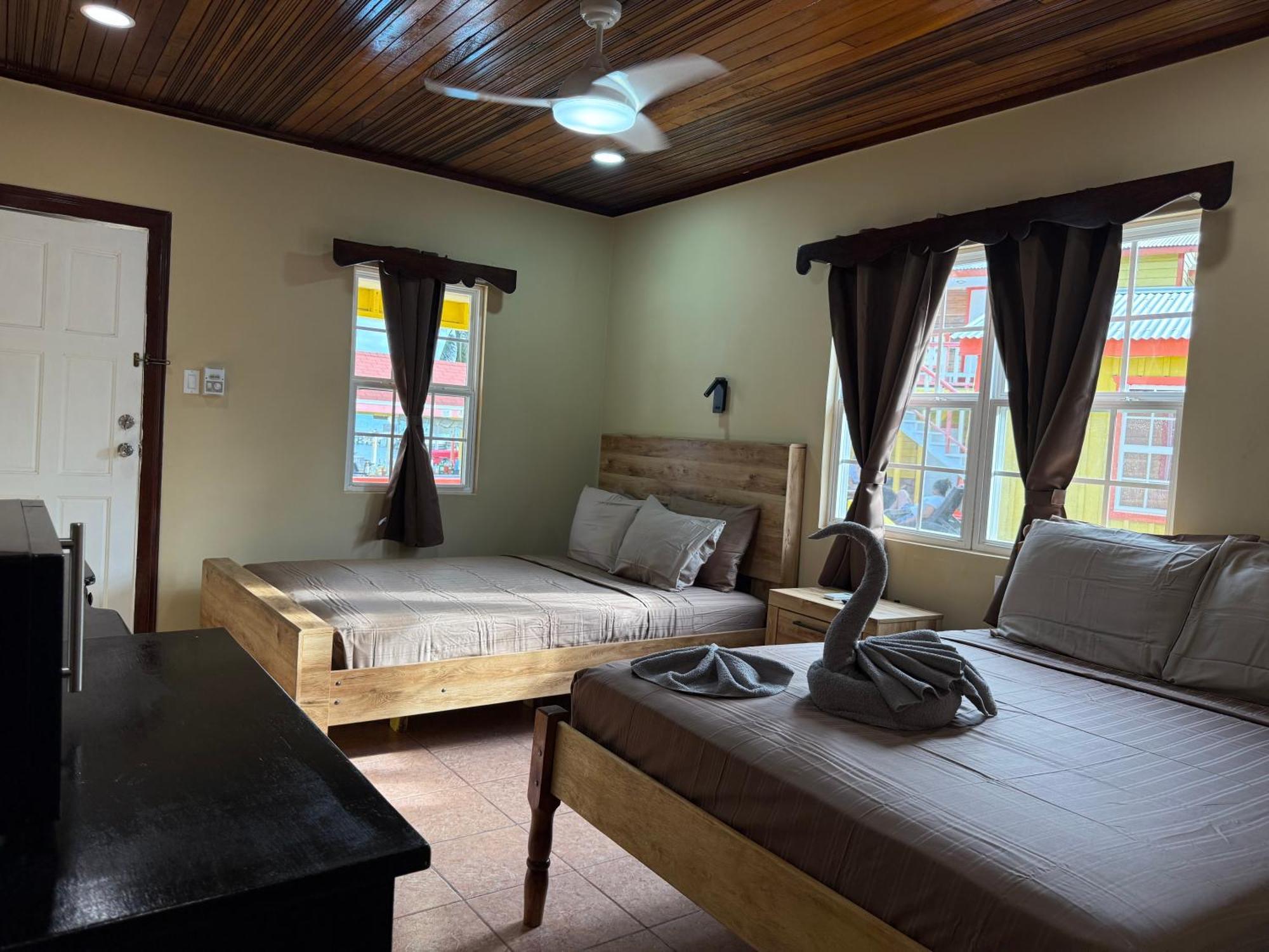 Tropical Paradise Caye Caulker Εξωτερικό φωτογραφία